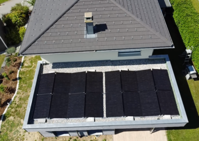 Installation de 16 panneaux solaires Axitec 435W Fullblack, d’un onduleur SolarEdge SE7K